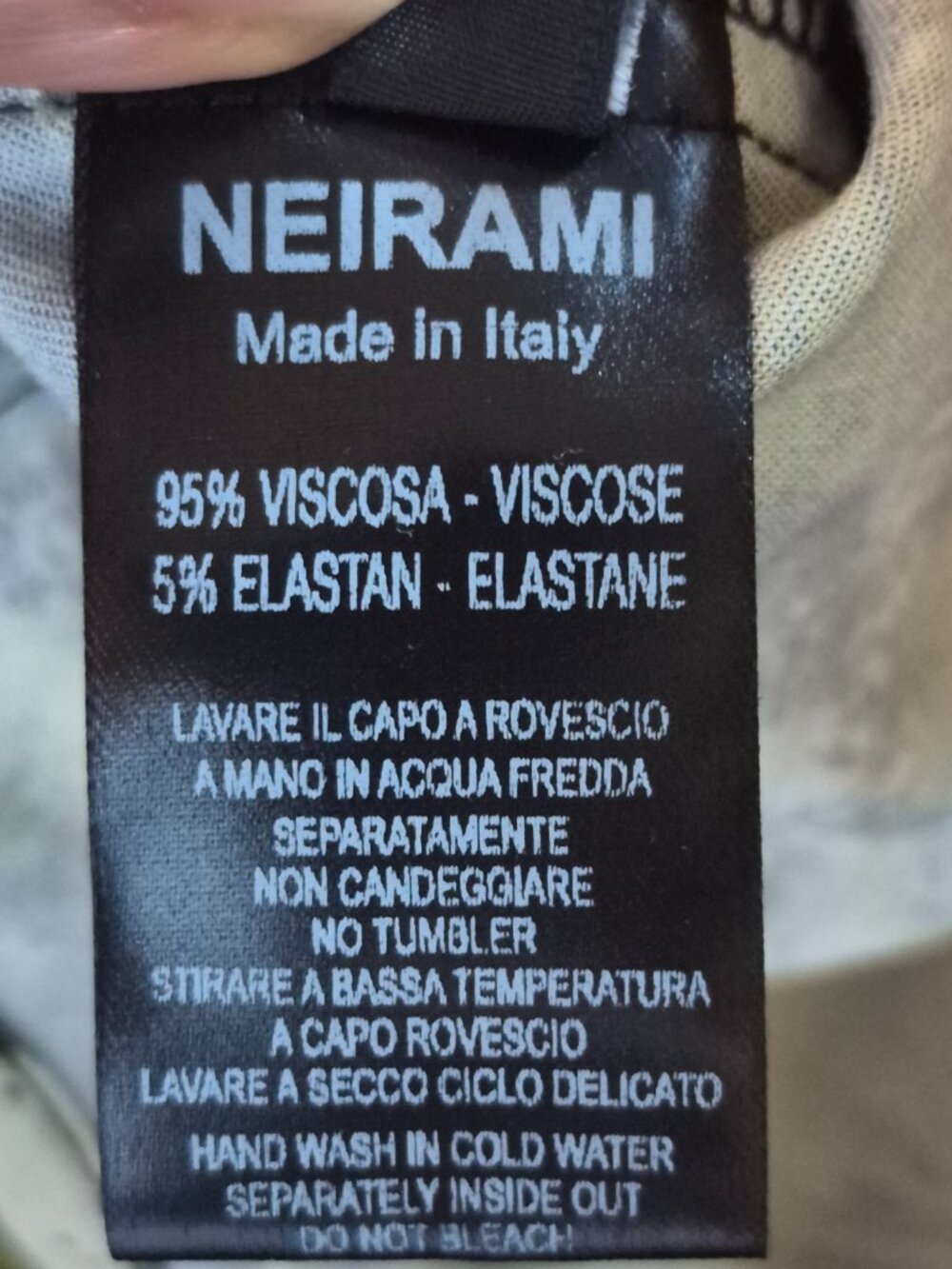 Neirami Button Down Blouse Size I Womens Abstract Print Made in Italy Viscose - Picture 6 of 10